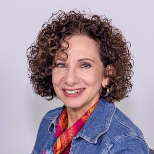 Theresa Falzone Headshot